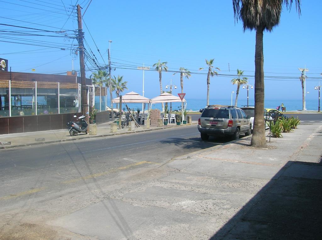 Iquique Beachfront Rum bild